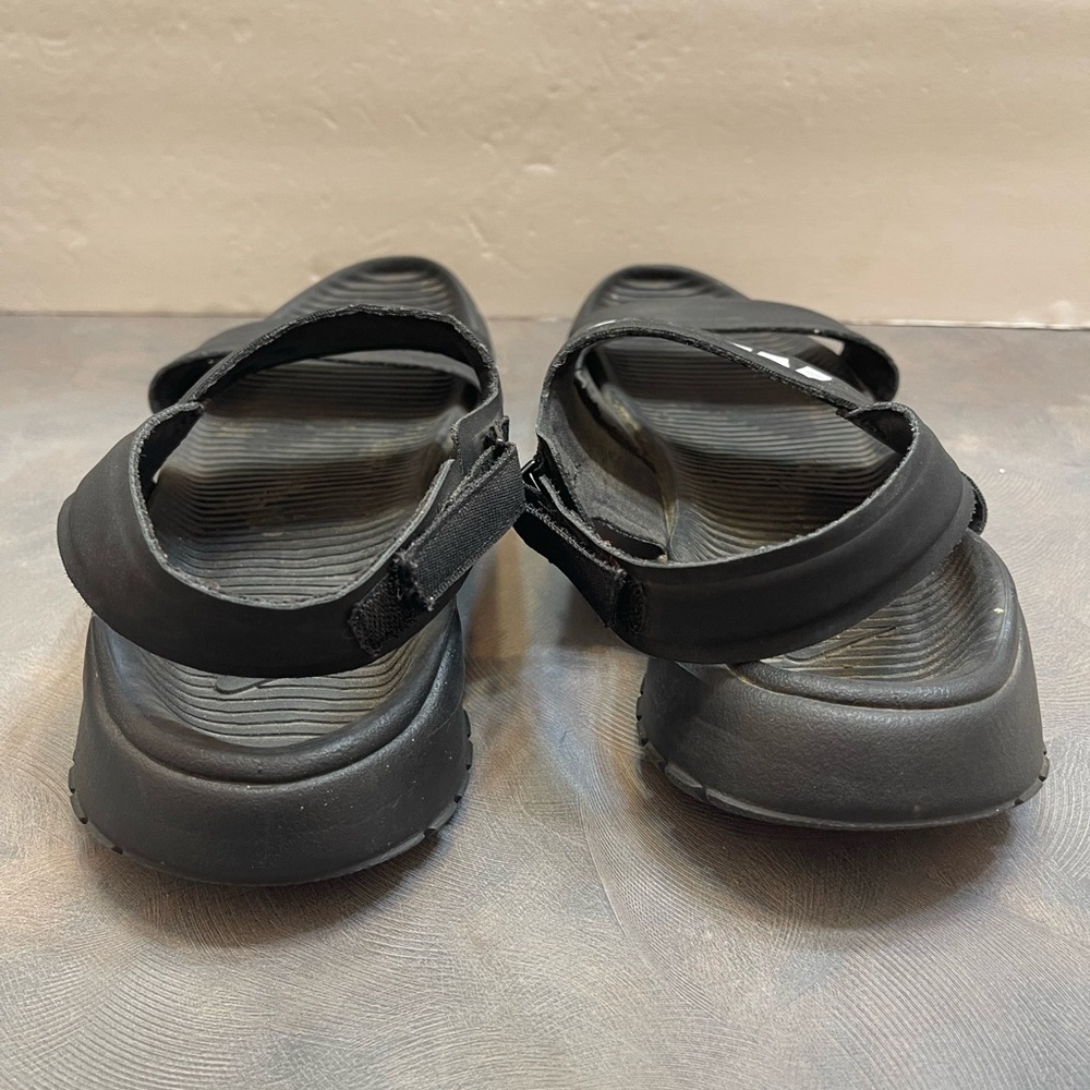 Nike Tanjun Black White Womens Strappy Beach Water Walking Sandals Slip On 7 - Picture 5 of 8